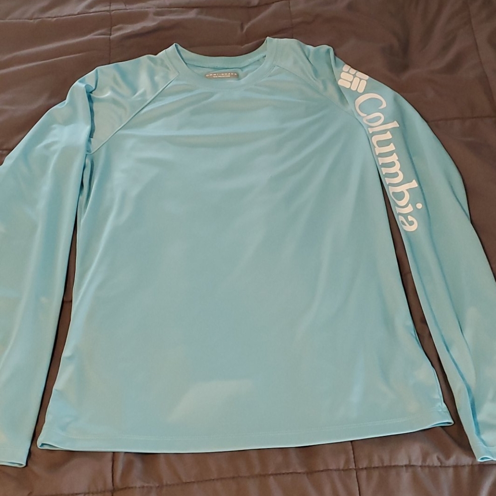 Columbia slick shirt